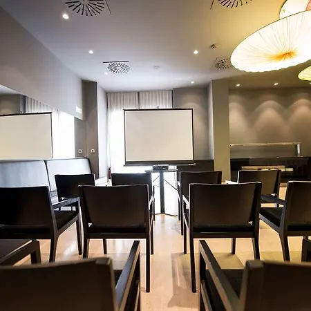 Carris Cardenal Quevedo Szálloda 4*