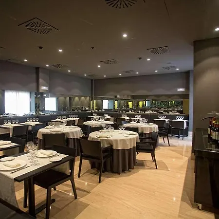Carris Cardenal Quevedo Otel 4*