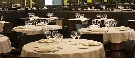 Carris Cardenal Quevedo 4* אורנסה