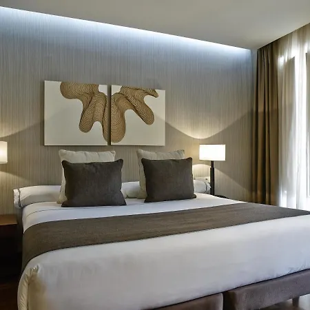 Otel Carris Cardenal Quevedo 4*