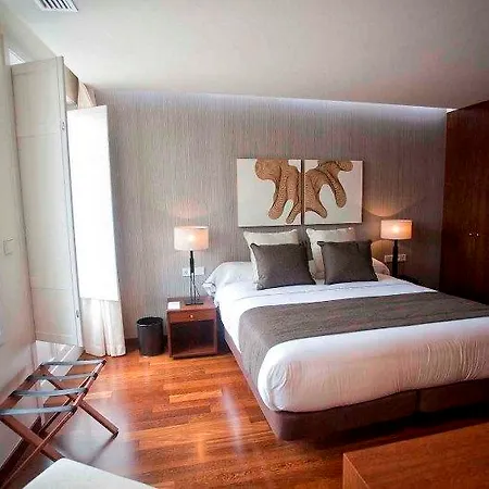 Carris Cardenal Quevedo Hotel 4*