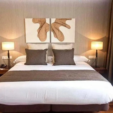 Szálloda Carris Cardenal Quevedo 4*