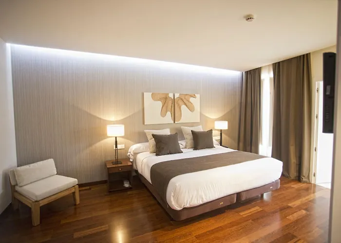 Hotel Carris Cardenal Quevedo 4*