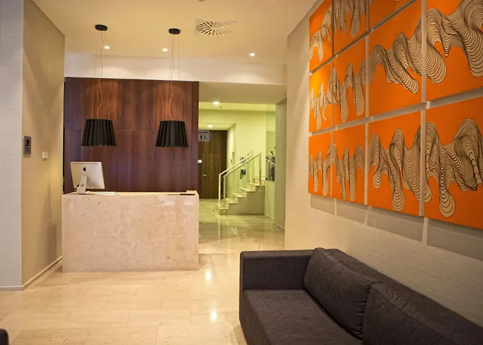 Carris Cardenal Quevedo Hotel 4*