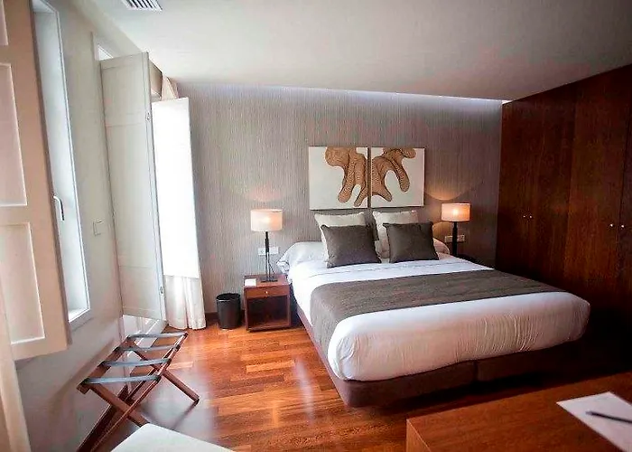 Carris Cardenal Quevedo Hotel 4*